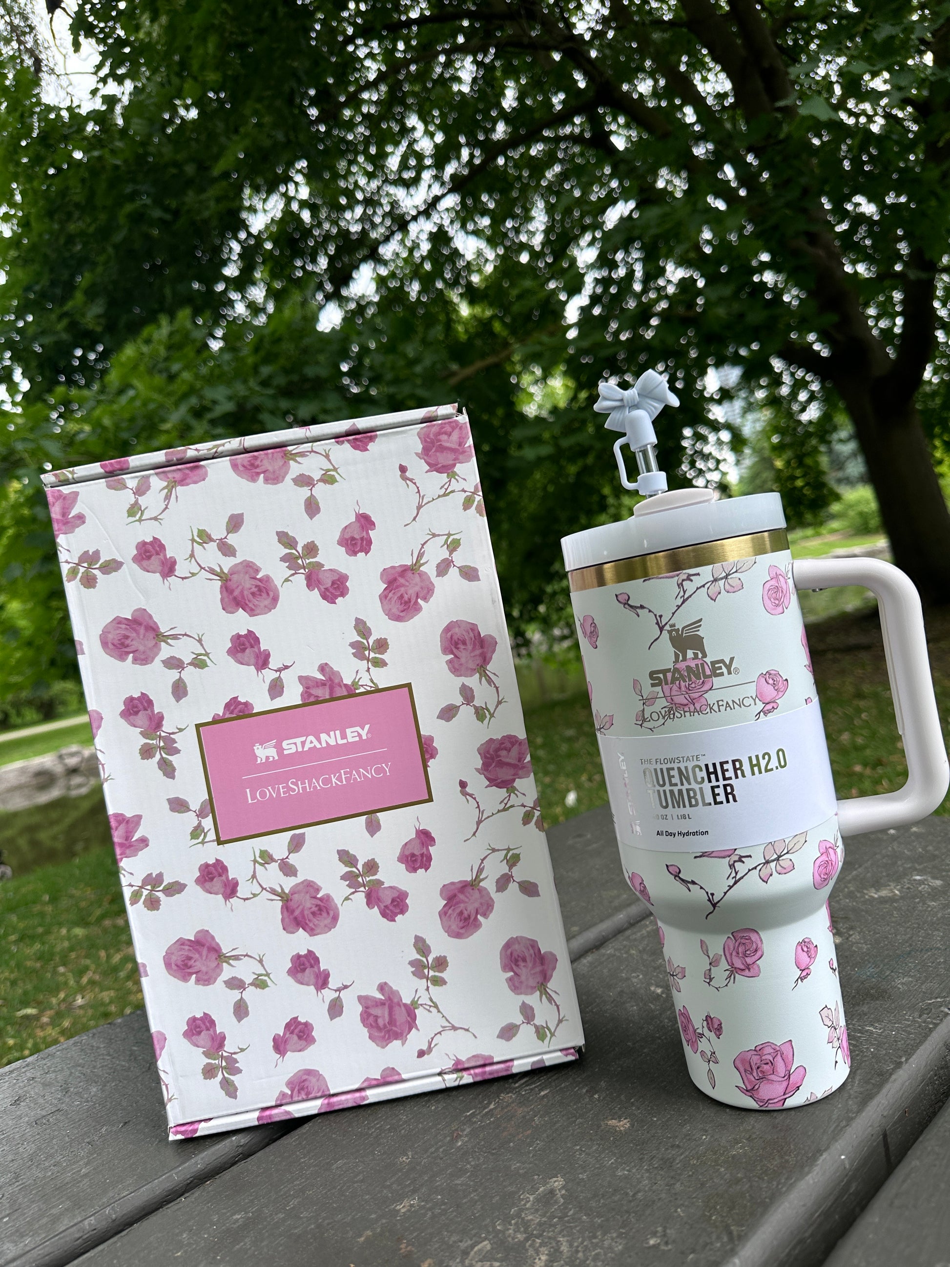 Stanley Bright white with Red Rose design sipper
