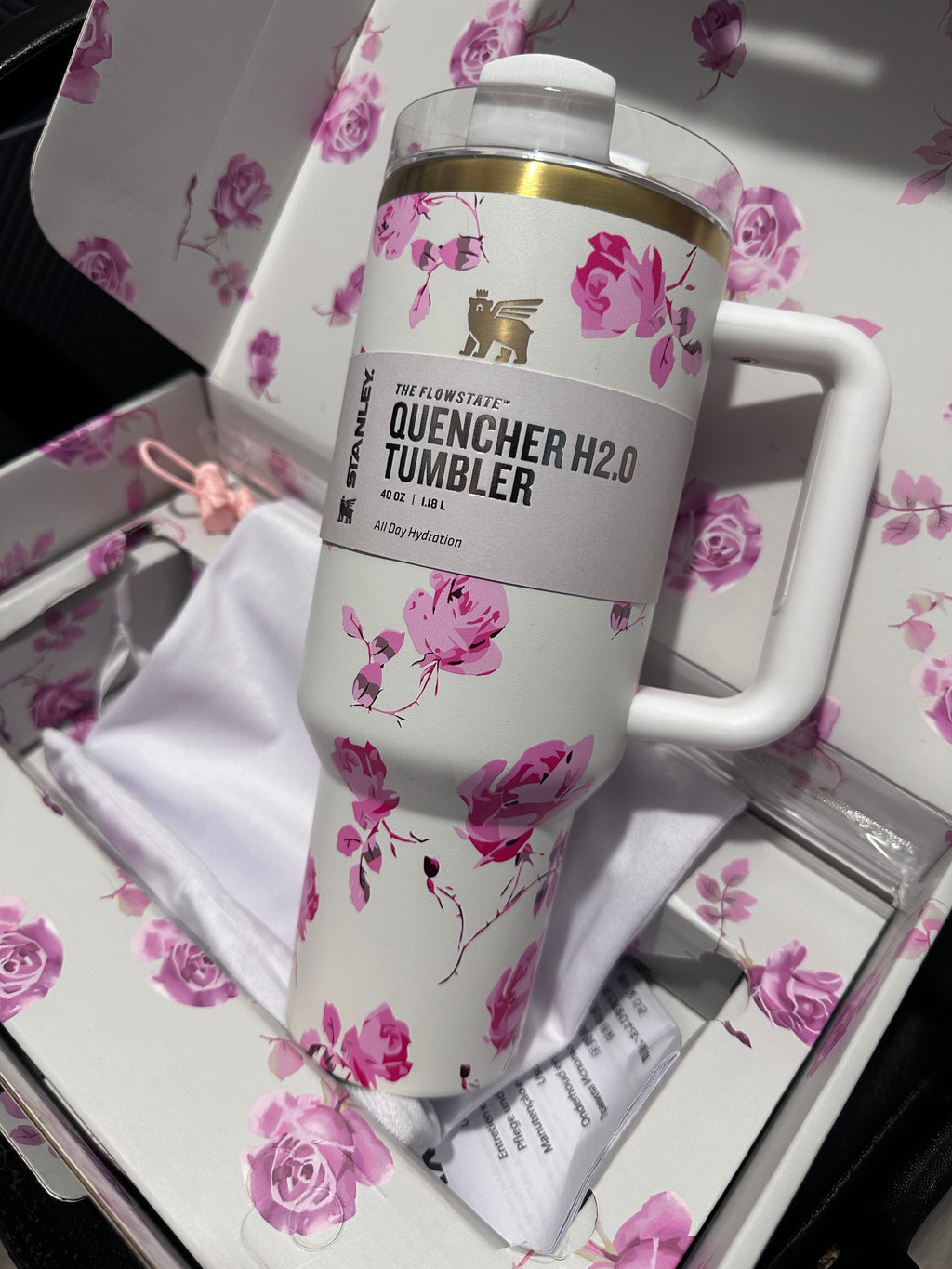 Stanley Bright white with Red Rose design sipper